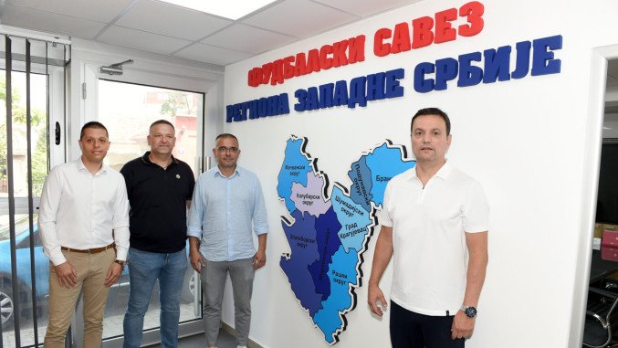 Predstavnici FSS uručili donaciju klubovima sa teritorije grada Kragujevca Fss