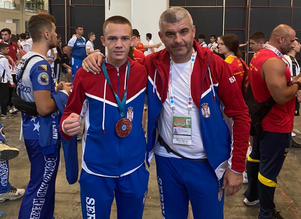 Bronza strahinja savić