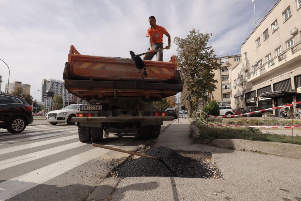 Započeta izrada kosih platformi i rampi za osobe sa invaliditetom 25.10.23 Platforme 3