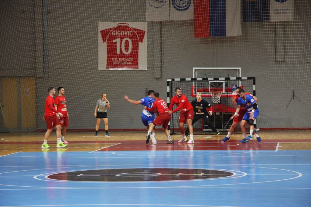 Rukometaši Radničkog gostuju u Šapcu Rk Radnički (19)