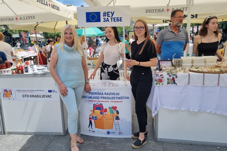 Održan „Bazar socijalnih proizvoda“ u Pešačkoj zoni Bazar