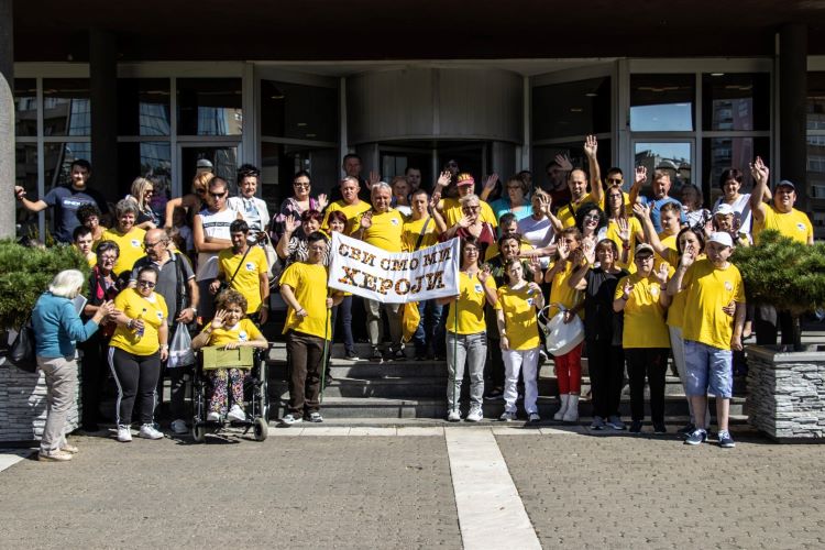 Sajam umetničkih veština osoba sa Daunovim sindromom Daun Sajam 1