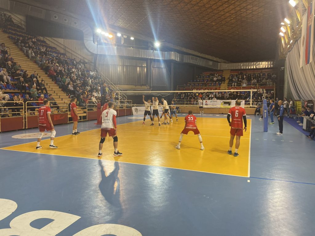 Poraz odbojkaša Radničkog na početku prvenstva Ok Radnički (2) (1)