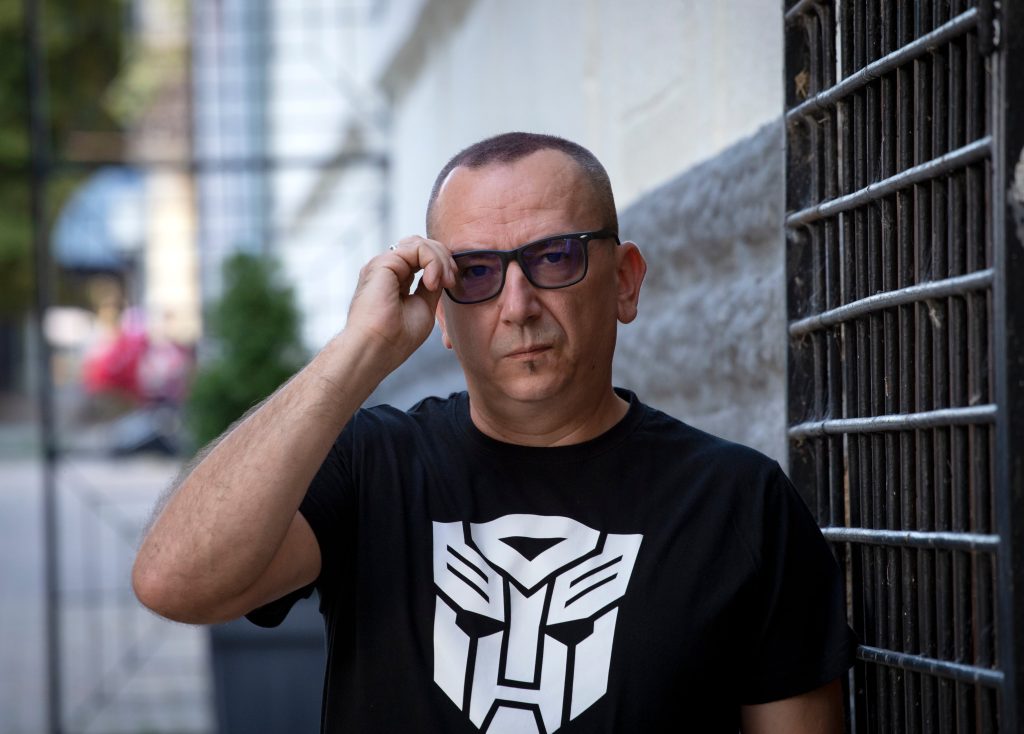 Unplugged koncert frontmena ČBS i Six Pack Mikija Radojevića Miki Radojevic1