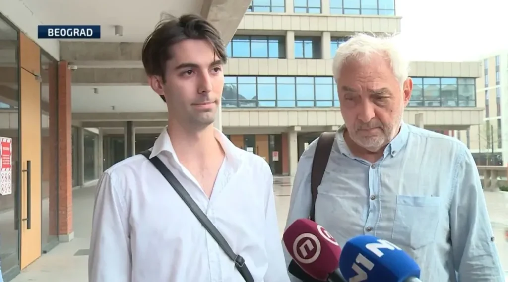 Studenti kragujevačkog Ekonomskog fakulteta u blokadi pružili podršku pritvorenom kolegi Luki Stevanoviću Img 3279